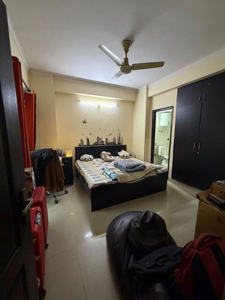 Room, galaxy-apartments-sector-49 2 Bedroom 1000 Sq.Ft. Builder Floor In Sector 49 Noida 10430619