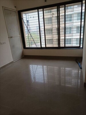 Room in 2 BHK Apartment at Jyoti Apartments, Ghatkopar East – for Rent