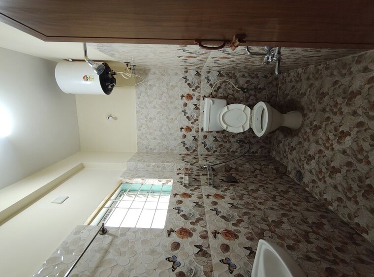 Bathroom, hsr layout 1 Bedroom 550 Sq.Ft. Independent House In Hsr Layout Bangalore 10428219