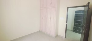 Room in 2 BHK Independent House at Manikonda – for Rent