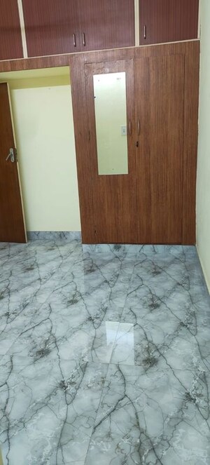 Room in 2 BHK Independent House at High Grounds – for Rent
