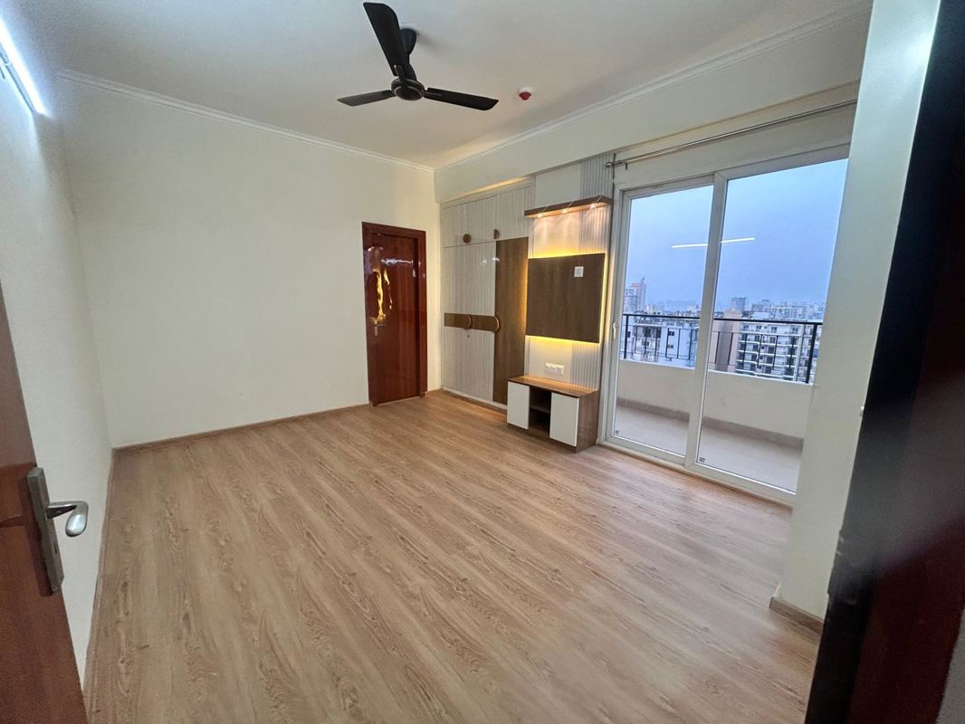 4 BHK + Study Room 3066 Sq.Ft. Apartment in Wave Amore