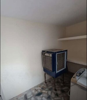 Room in 2 BHK Builder Floor at Sector 23 – for Rent