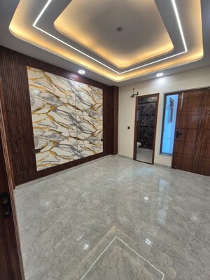 Room in 3 BHK Builder Floor at Fidato Honour Homes, Sector 89 – for Sale
