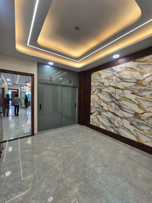 Room in 3 BHK Builder Floor at Fidato Honour Homes, Sector 89 – for Sale