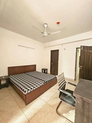 Bedroom in 2 BHK Builder Floor at Lucky The Palm Valley, Sector 1 Greater Noida – for Rent