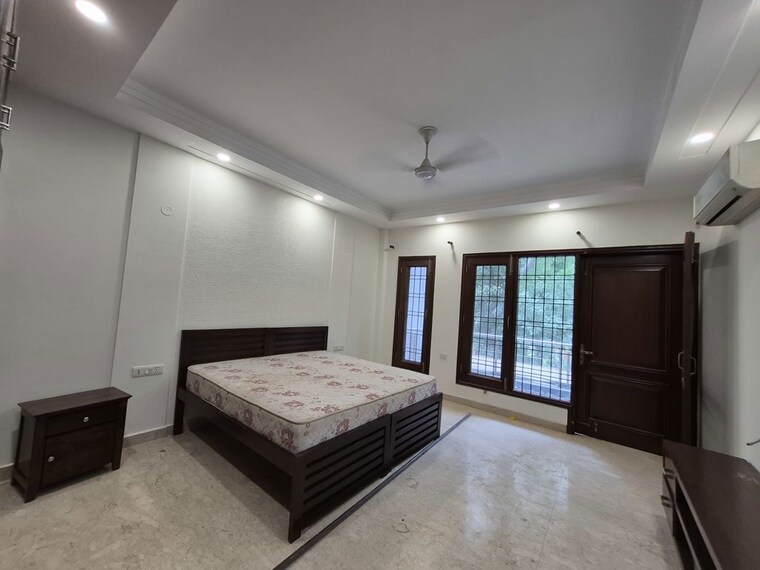 Bedroom, sushant lok i 6 Bedroom 10000 Sq.Ft. Builder Floor In Sushant Lok I Gurgaon 10430738