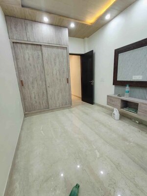 Room in 3 BHK Builder Floor at Malviya Nagar – for Rent