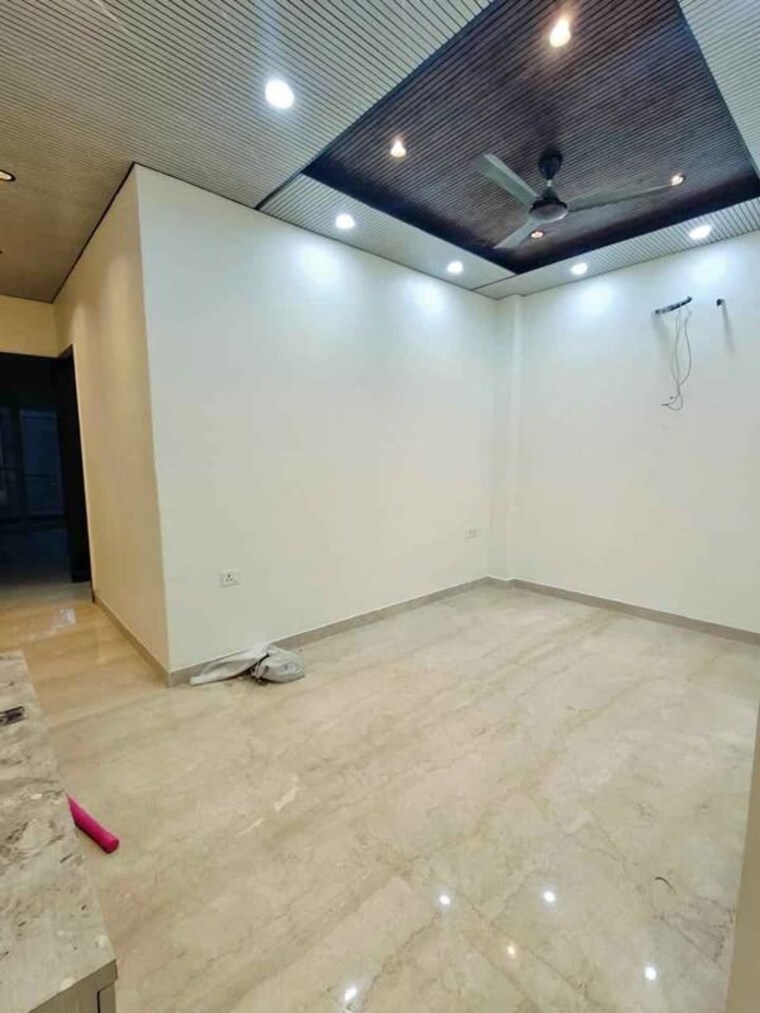 Room, malviya nagar 3 Bedroom 125 Sq.Yd. Builder Floor In Malviya Nagar Delhi 10430656