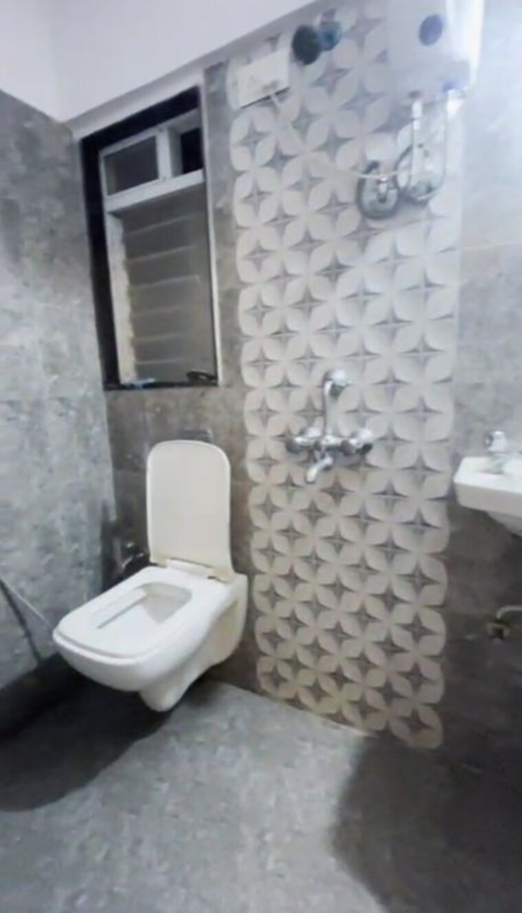 Bathroom, dgs-sheetal-standard-batteries 1 Bedroom 350 Sq.Ft. Apartment In Malad East Mumbai 10430758