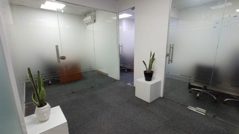 Bathroom, sun-mill-compound Commercial Office Space 2409 Sq.Ft. In Lower Parel Mumbai 10430764