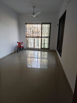Room in 2 BHK Apartment at Sudarshan Sky Garden, Ghodbunder Road – for Rent