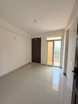 3 BHK Apartment For Rent in Nirala Greenshire, Sector 2 Greater Noida