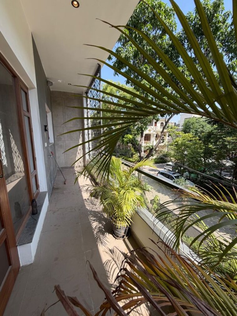 Balcony, silver-city-heights 3 Bedroom 2500 Sq.Ft. Independent House In Ambala Highway Zirakpur 10430780
