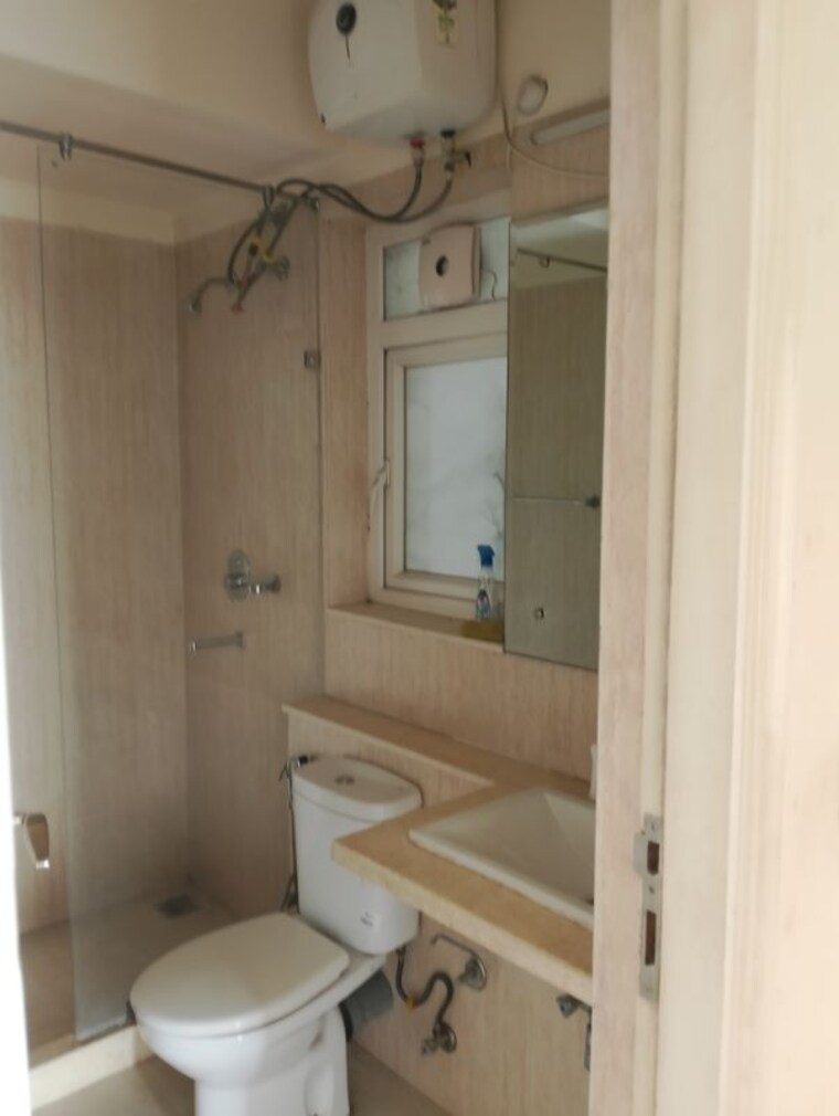 Bathroom, dlf-the-skycourt 3 Bedroom 1930 Sq.Ft. Apartment In Sector 86 Gurgaon 10430782