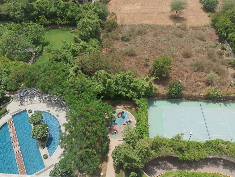 Garden, dlf-the-skycourt 3 Bedroom 1930 Sq.Ft. Apartment In Sector 86 Gurgaon 10430782