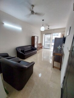 2 BHK + Extra Room Apartment For Sale in Signature Global Park