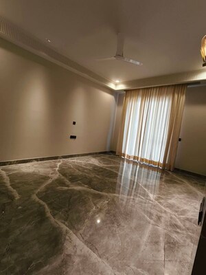 Room in 3 BHK Builder Floor at Sushant Lok 3, Sector 57 – for Sale