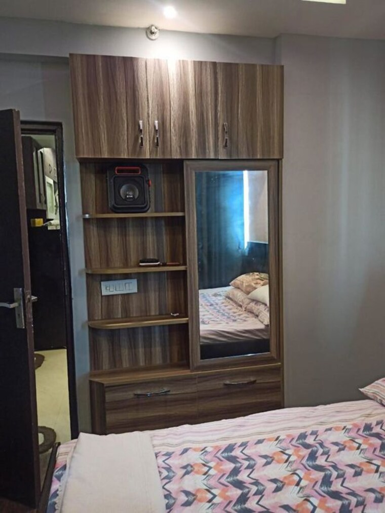 Room, h-r-buildcon-elite-homz 2.5 Bedroom 1250 Sq.Ft. Apartment In Sector 77 Noida 10430877