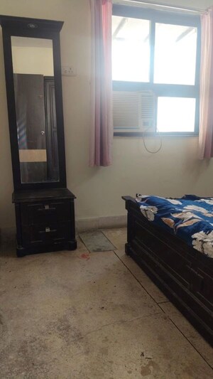 2 BHK Apartment For Rent in K Raheja Heights, Malad East