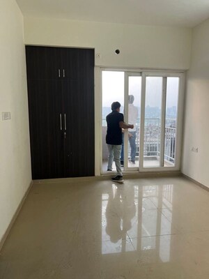 2 BHK Apartment For Rent in Nirala Greenshire, Sector 2 Greater Noida