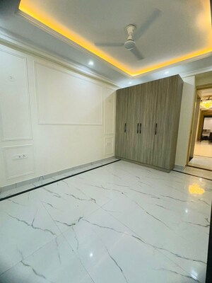 Room in 3 BHK Builder Floor at Palm Residency Chhatarpur, Chattarpur – for Rent