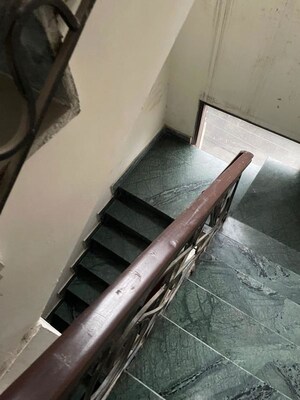 Furnished Amenities in 2 BHK Builder Floor at East Of Kailash – for Rent