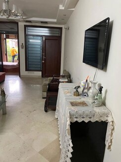 2 BHK + Basement Builder Floor For Rent in East Of Kailash