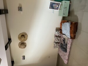 Room in 3.5 BHK Builder Floor at Shivalik Colony – for Rent
