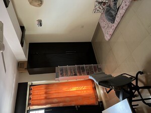 Room in 3.5 BHK Builder Floor at Shivalik Colony – for Rent