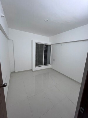 Room in 3 BHK Apartment at Akshay Yash Grecia, Dhanori – for Rent