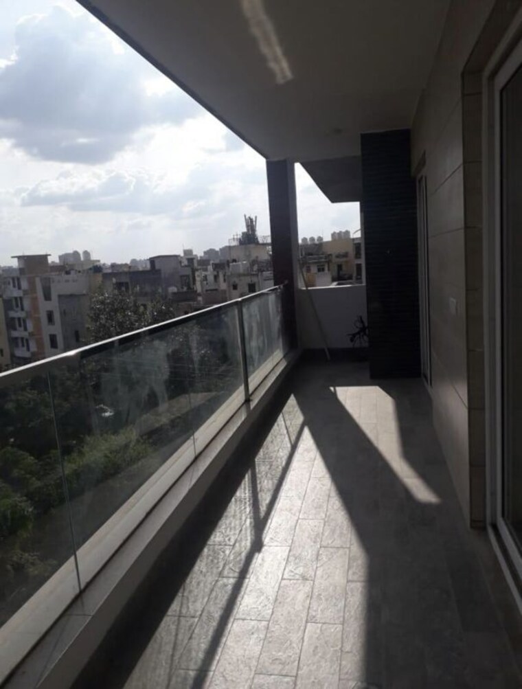 Balcony, sector 57 3 Bedroom 2367 Sq.Ft. Builder Floor In Sector 57 Gurgaon 10431000