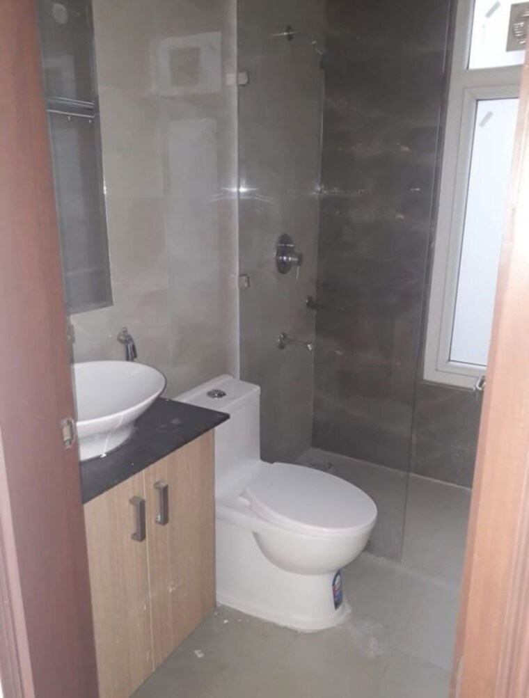 Bathroom, sector 57 3 Bedroom 2367 Sq.Ft. Builder Floor In Sector 57 Gurgaon 10431000