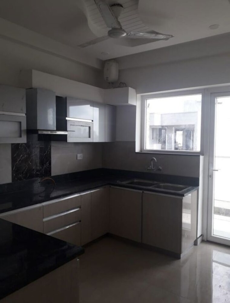 Kitchen, sector 57 3 Bedroom 2367 Sq.Ft. Builder Floor In Sector 57 Gurgaon 10431000