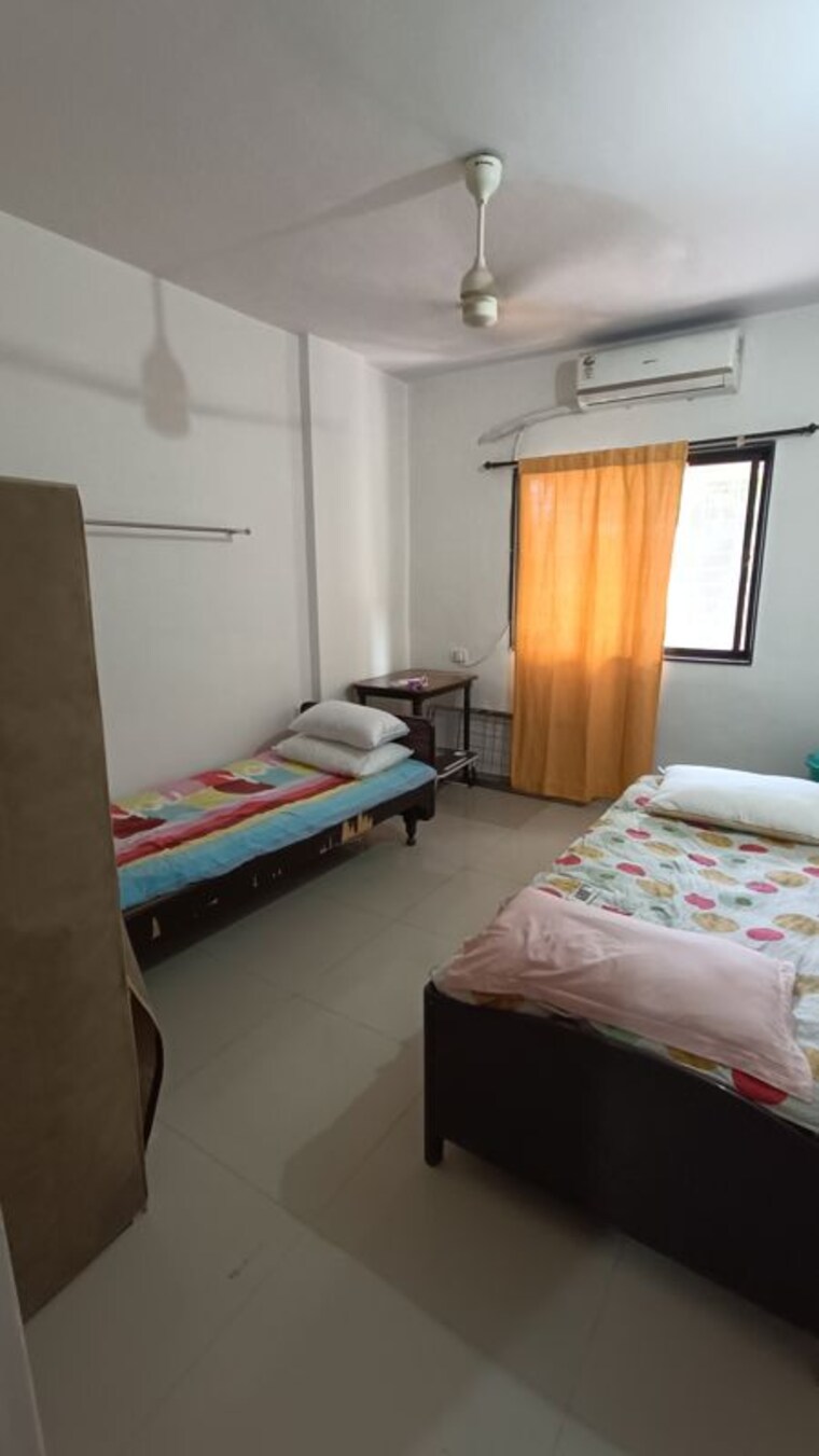Bedroom, prem-sagar-chs-andheri 2 Bedroom 698 Sq.Ft. Apartment In Andheri West Mumbai 10431003