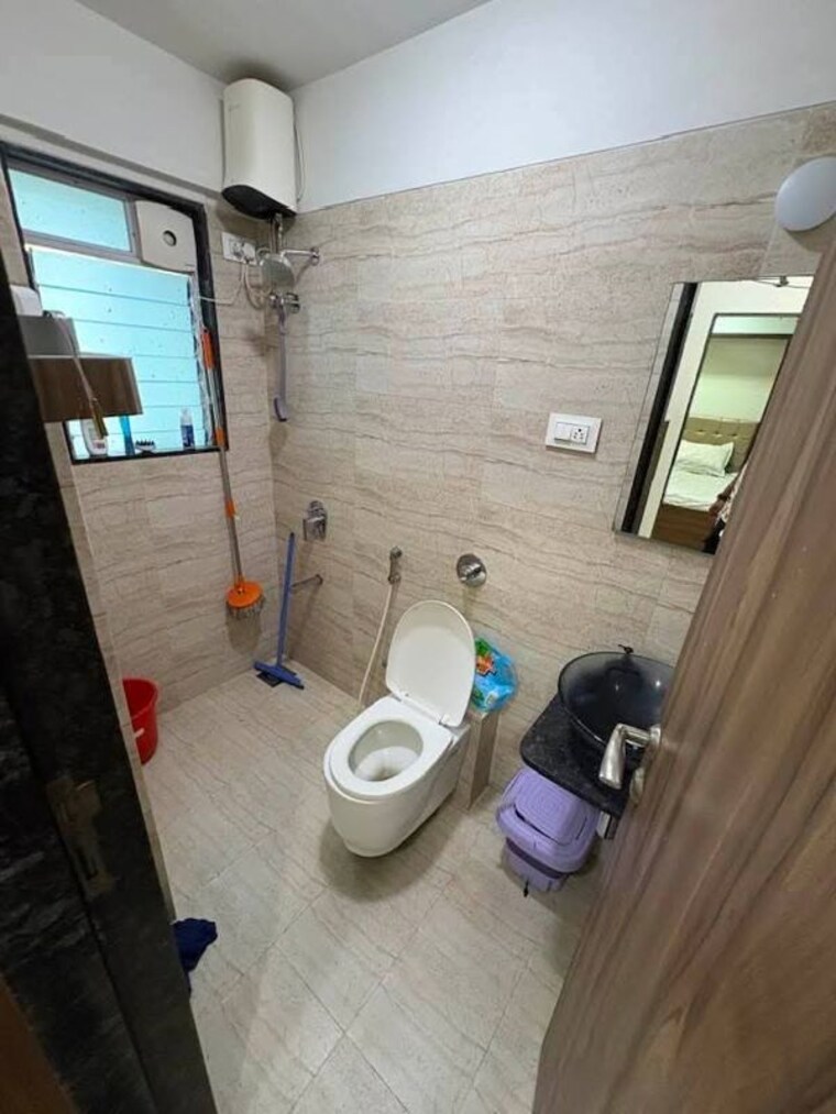 Bathroom, platinum-tower-7 2 Bedroom 550 Sq.Ft. Apartment In Andheri West Mumbai 10431014