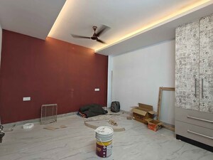 Room in 3 BHK Builder Floor at Vrindavan Yojna – for Rent