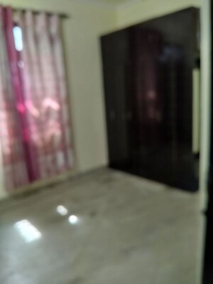Room in 2 BHK Builder Floor at Sector 47 – for Rent