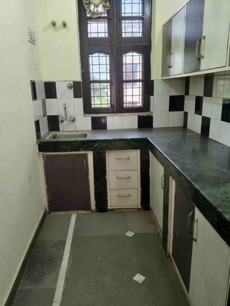 Kitchen, sector 47 2 Bedroom 1440 Sq.Ft. Builder Floor In Sector 47 Gurgaon 10430975