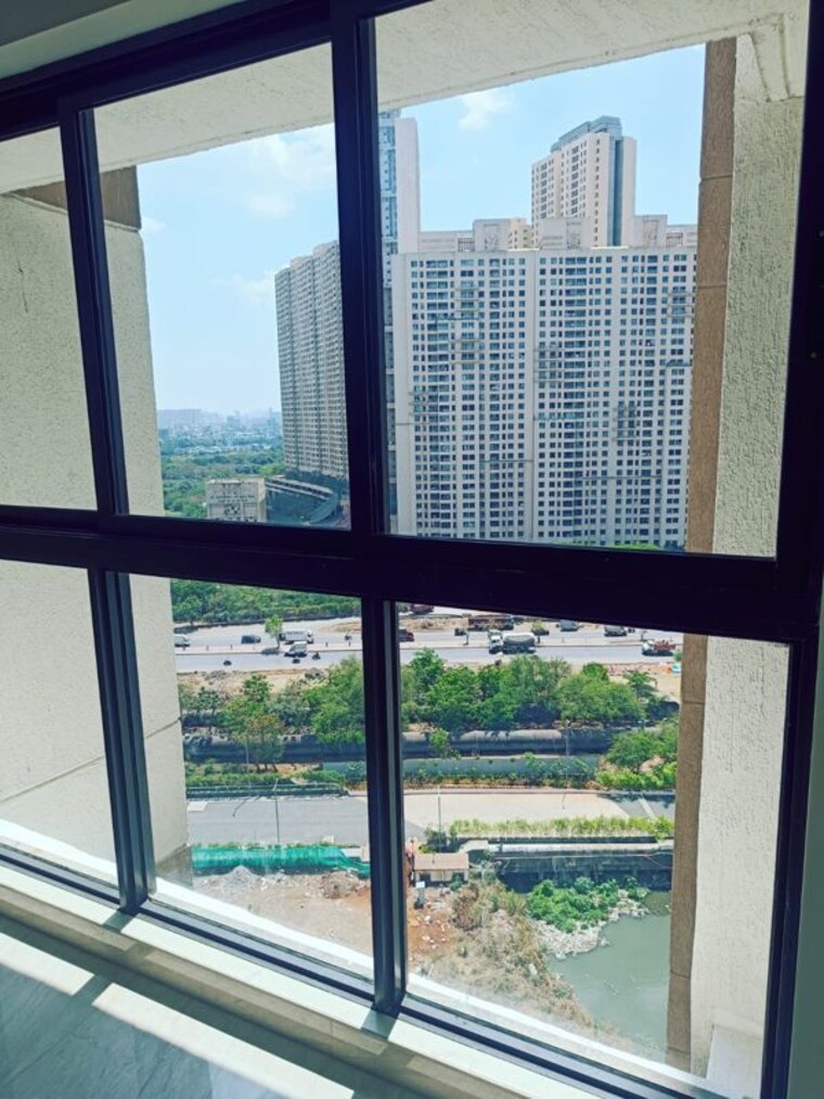 Room, lodha-crown-quality-homes 1 Bedroom 517 Sq.Ft. Apartment In Majiwada Thane 10431110