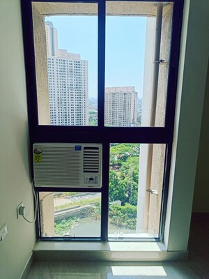 Room in 1 BHK Apartment at Lodha Crown Quality Homes, Majiwada – for Rent