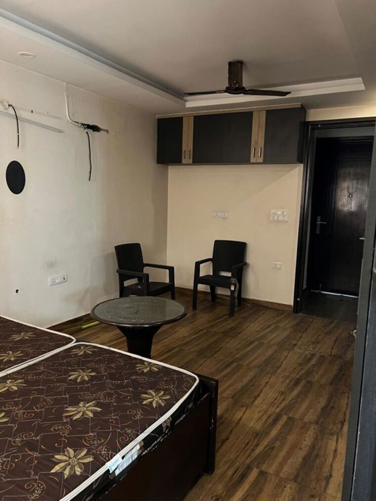 Bedroom, vasant kunj 1 RK 800 Sq.Ft. Builder Floor In Vasant Kunj Delhi 10431146