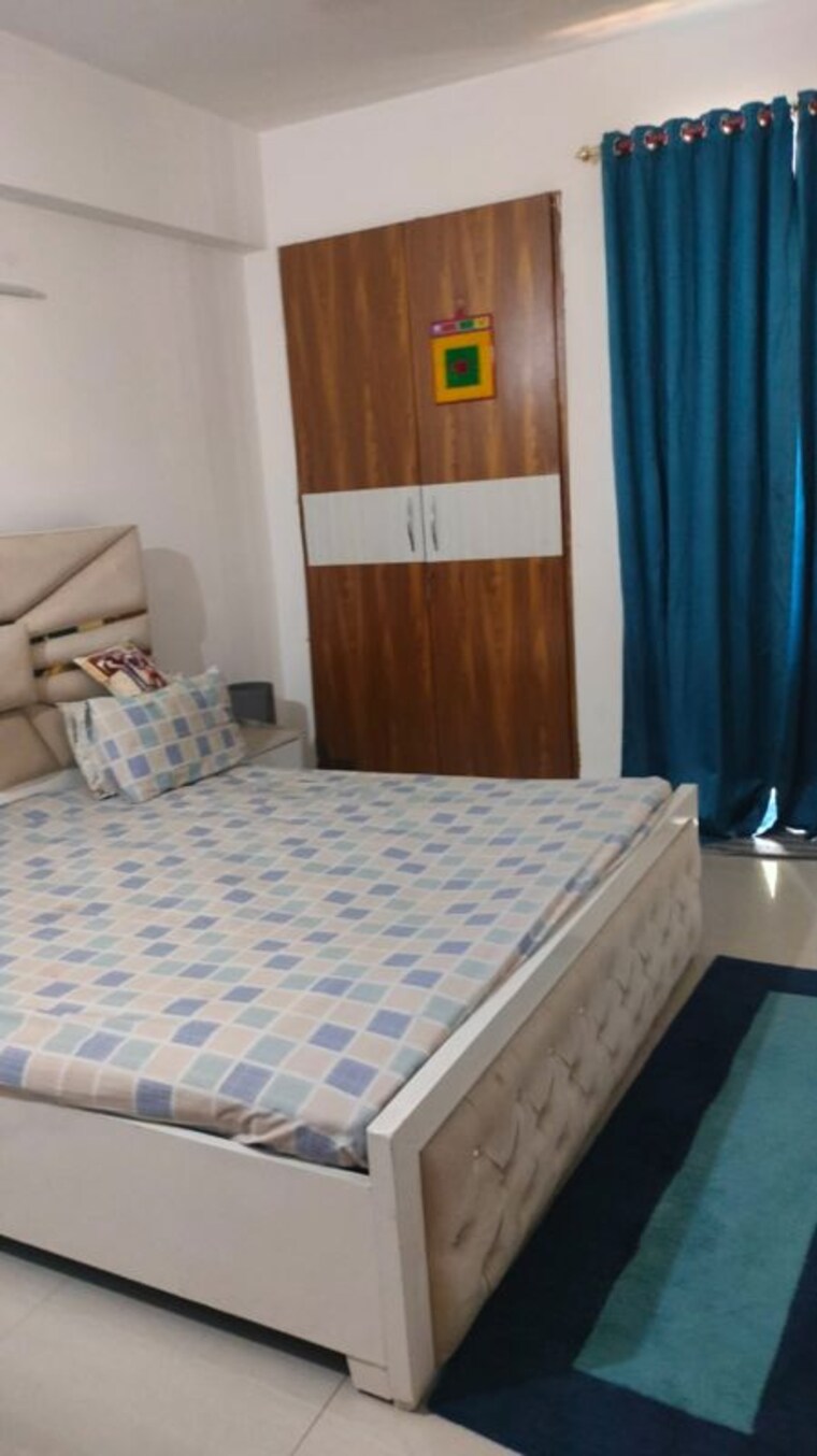Bedroom, shalimar-one-world-valencia-county 3.5 Bedroom 2200 Sq.Ft. Apartment In Gomti Nagar Lucknow 10431175