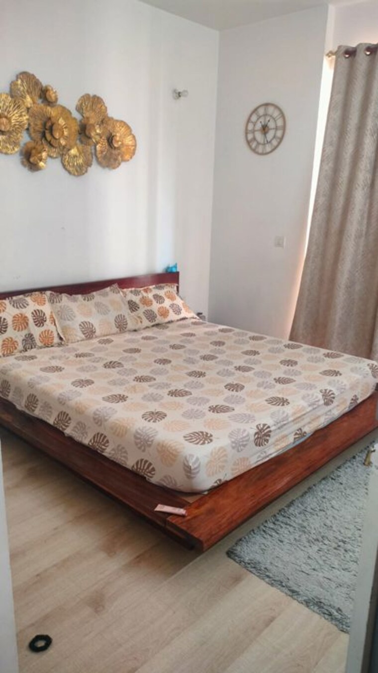 Bedroom, shalimar-one-world-valencia-county 3.5 Bedroom 2200 Sq.Ft. Apartment In Gomti Nagar Lucknow 10431175