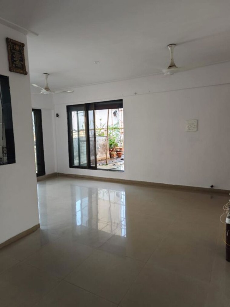 Room, puranik-city-phase-iii 1 Bedroom 320 Sq.Ft. Apartment In Ghodbunder Road Thane 10431195