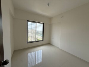 Room in 3 BHK Apartment at Kamgar Putala Vasahat – for Rent