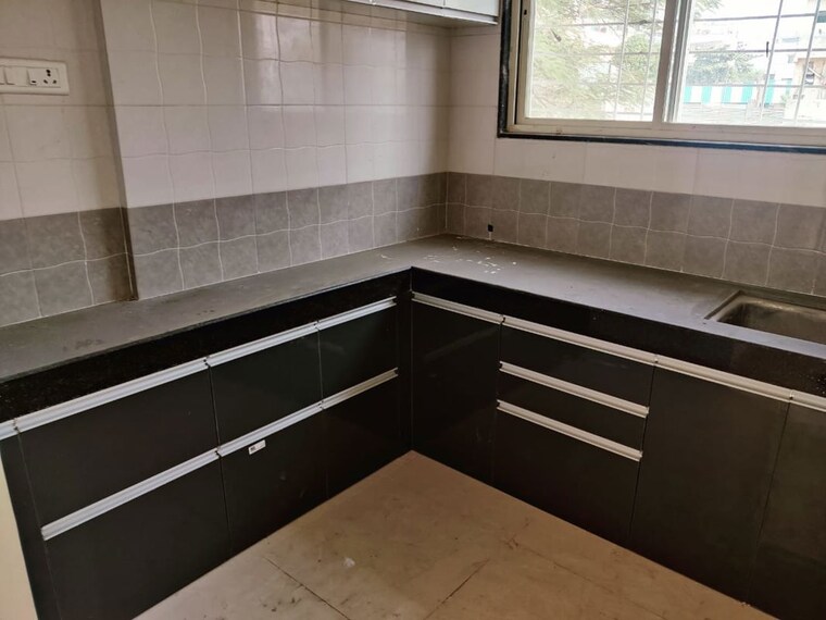 Kitchen, kanan-enclave 3 Bedroom 830 Sq.Ft. Apartment In Kharadi Pune 10431202