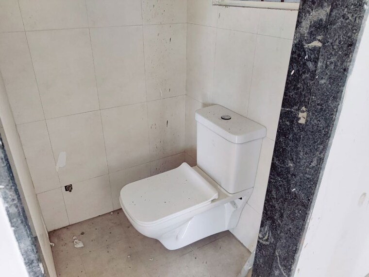 Bathroom, kanan-enclave 3 Bedroom 830 Sq.Ft. Apartment In Kharadi Pune 10431202