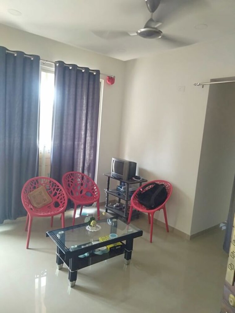 Living Room, kanan-enclave 3 Bedroom 830 Sq.Ft. Apartment In Kharadi Pune 10431202