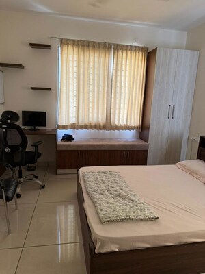 2 BHK Apartment For Sale in Prestige Lakeside Habitat, Varthur